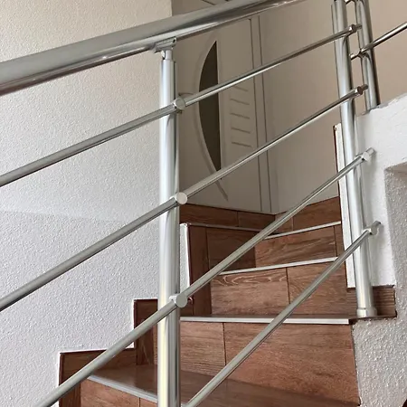 Cozy 2 Bedroom Lejlighed