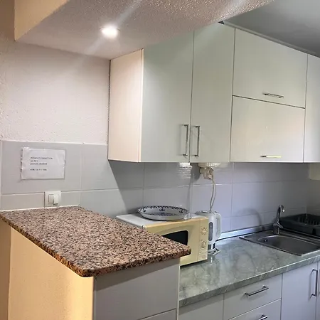 Cozy 2 Bedroom 아파트 사라예보